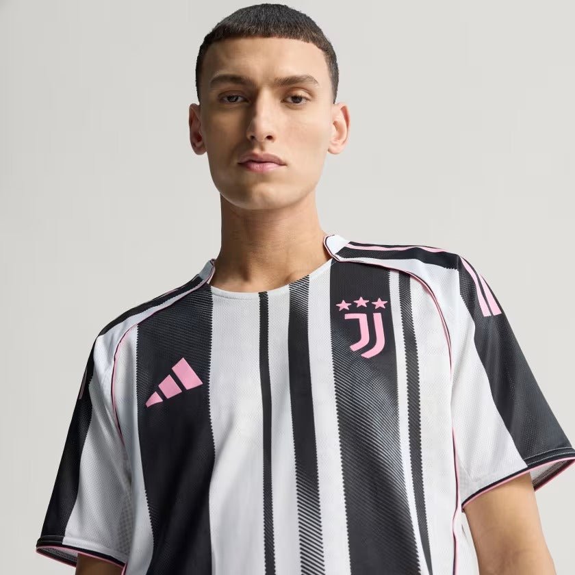 Camisa adidas Juventus FC 2025/26 I Jogador - Manto Club