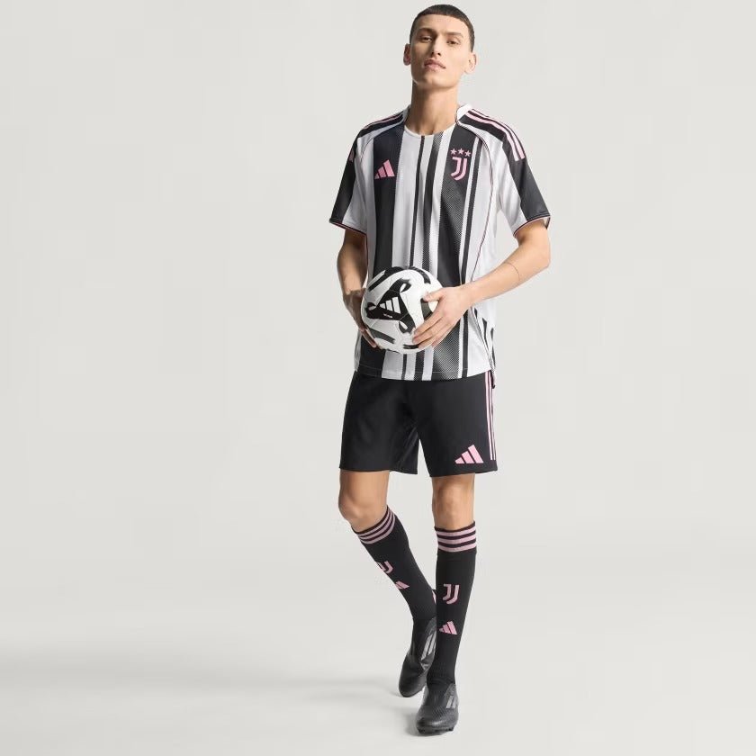 Camisa adidas Juventus FC 2025/26 I Jogador - Manto Club