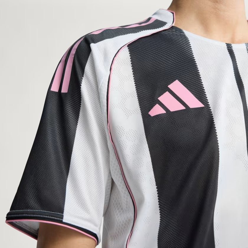 Camisa adidas Juventus FC 2025/26 I Jogador - Manto Club