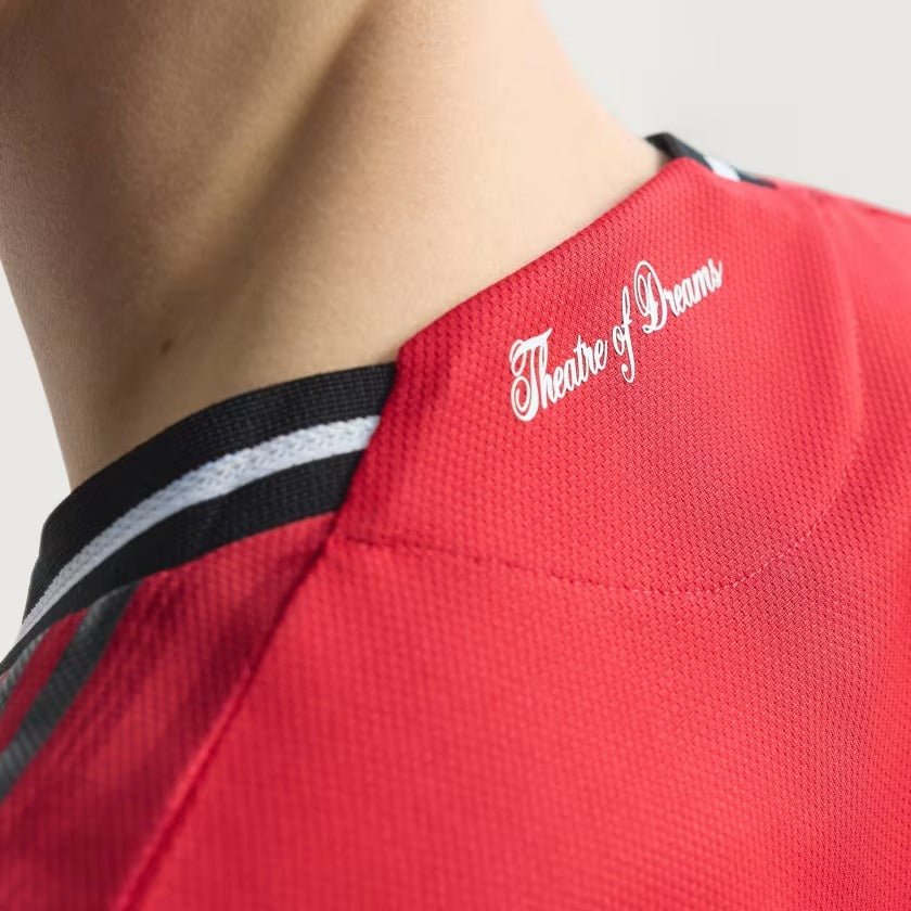 Camisa adidas Manchester United 2025/26 I Jogador - Manto Club
