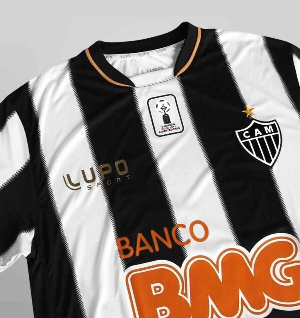 Camisa Atlético Mineiro Home Retrô 2013 Patch da Libertadores - Preta e Branca - Lupo - Manto Club