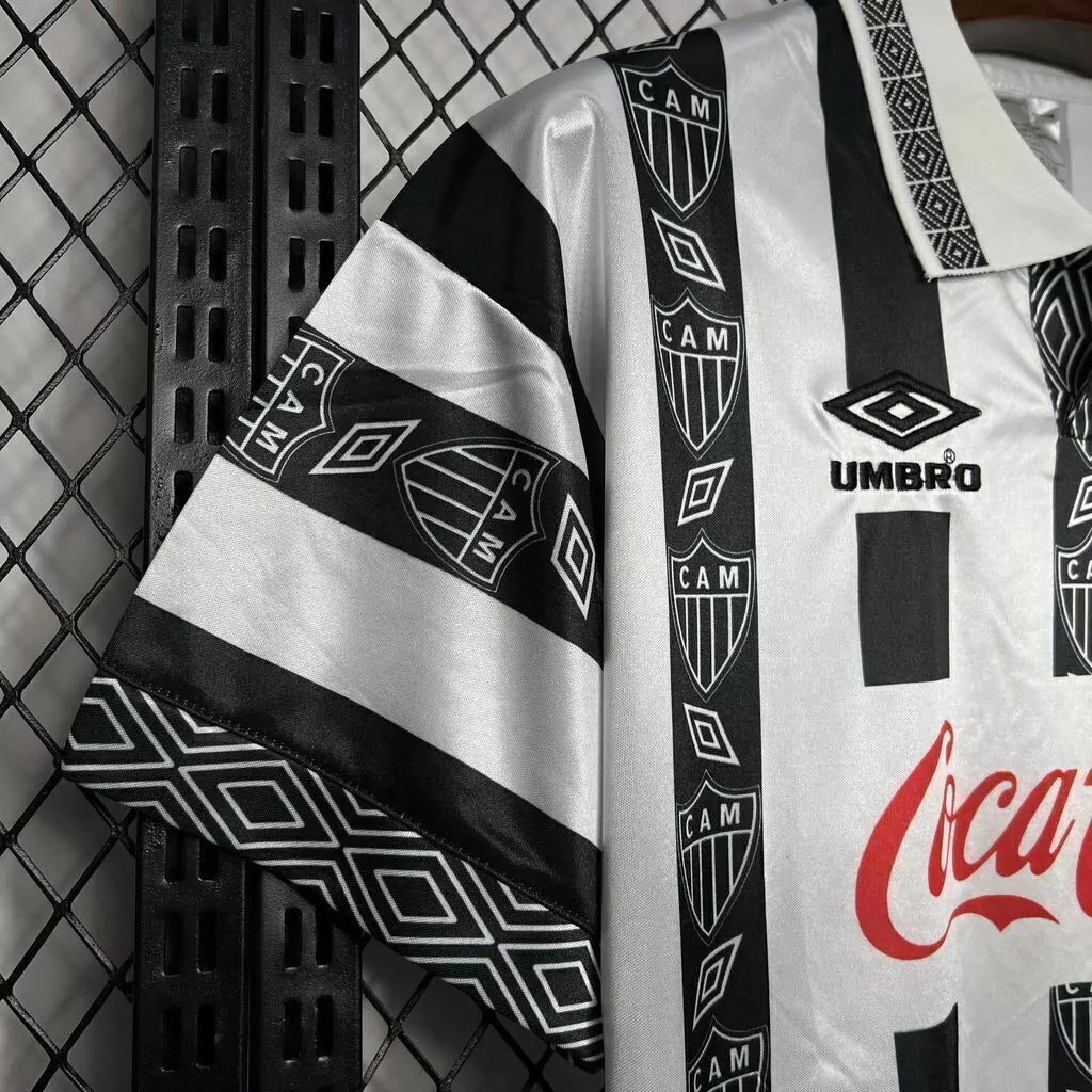 Camisa Atlético Mineiro Retrô 1995 Preta e Branca - Umbro - Manto Club
