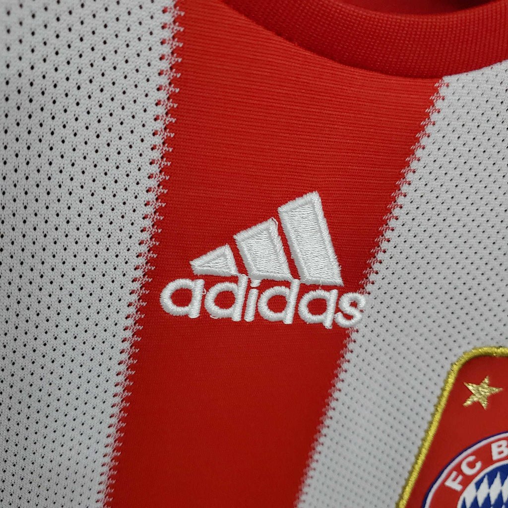 Camisa Bayern de Munique Retrô 2010/2011 Vermelha e Branca - Adidas - Manto Club