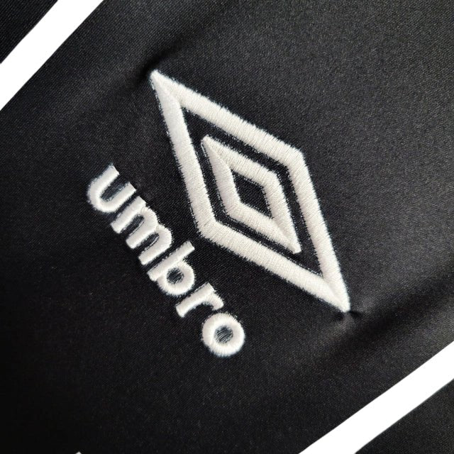 Camisa Botafogo I Retrô 1997 Torcedor Masculina - Branca com listras pretas com patrocínio da Coca Cola - Manto Club