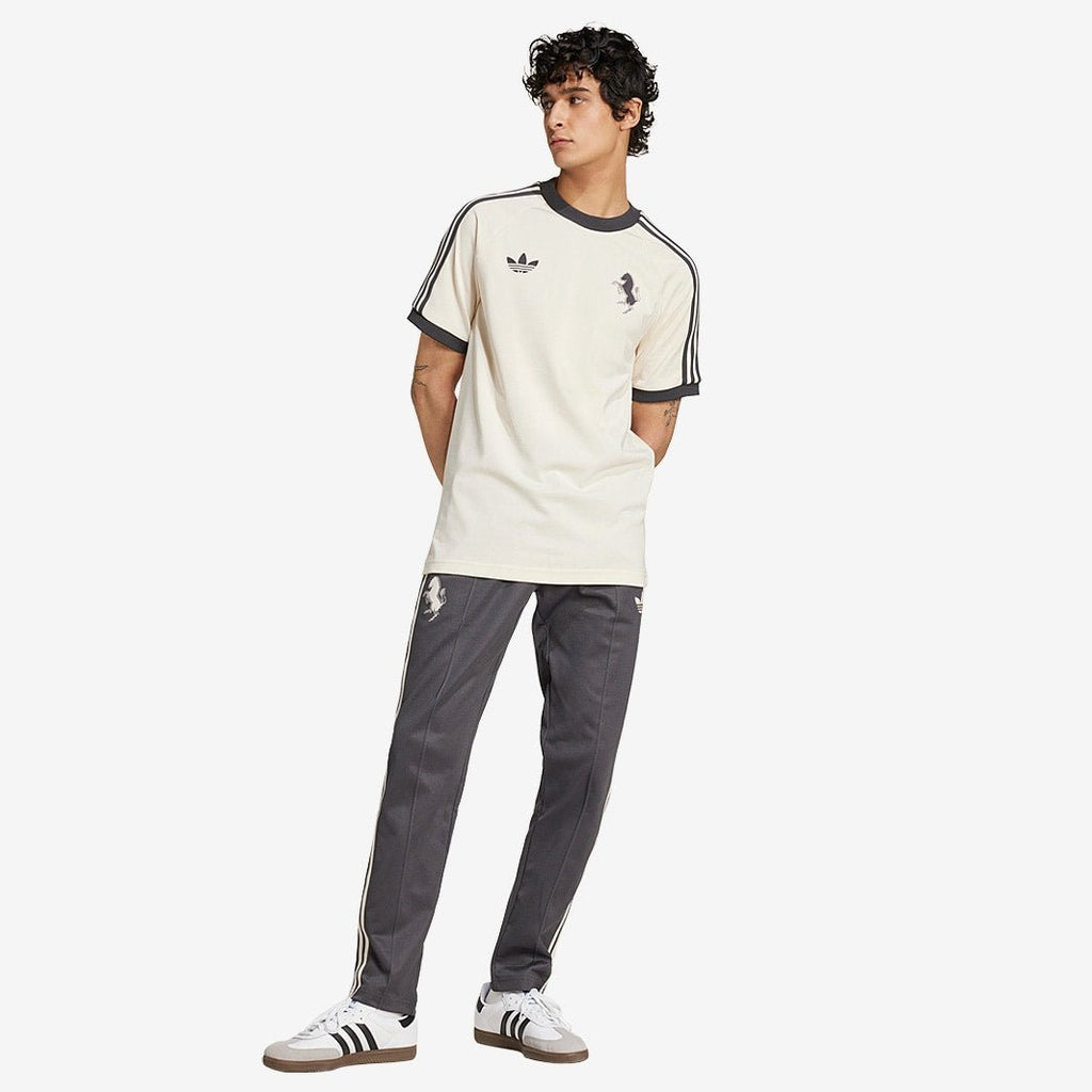 Camisa Casual adidas Juventus FC 3 Stripes - Manto Club