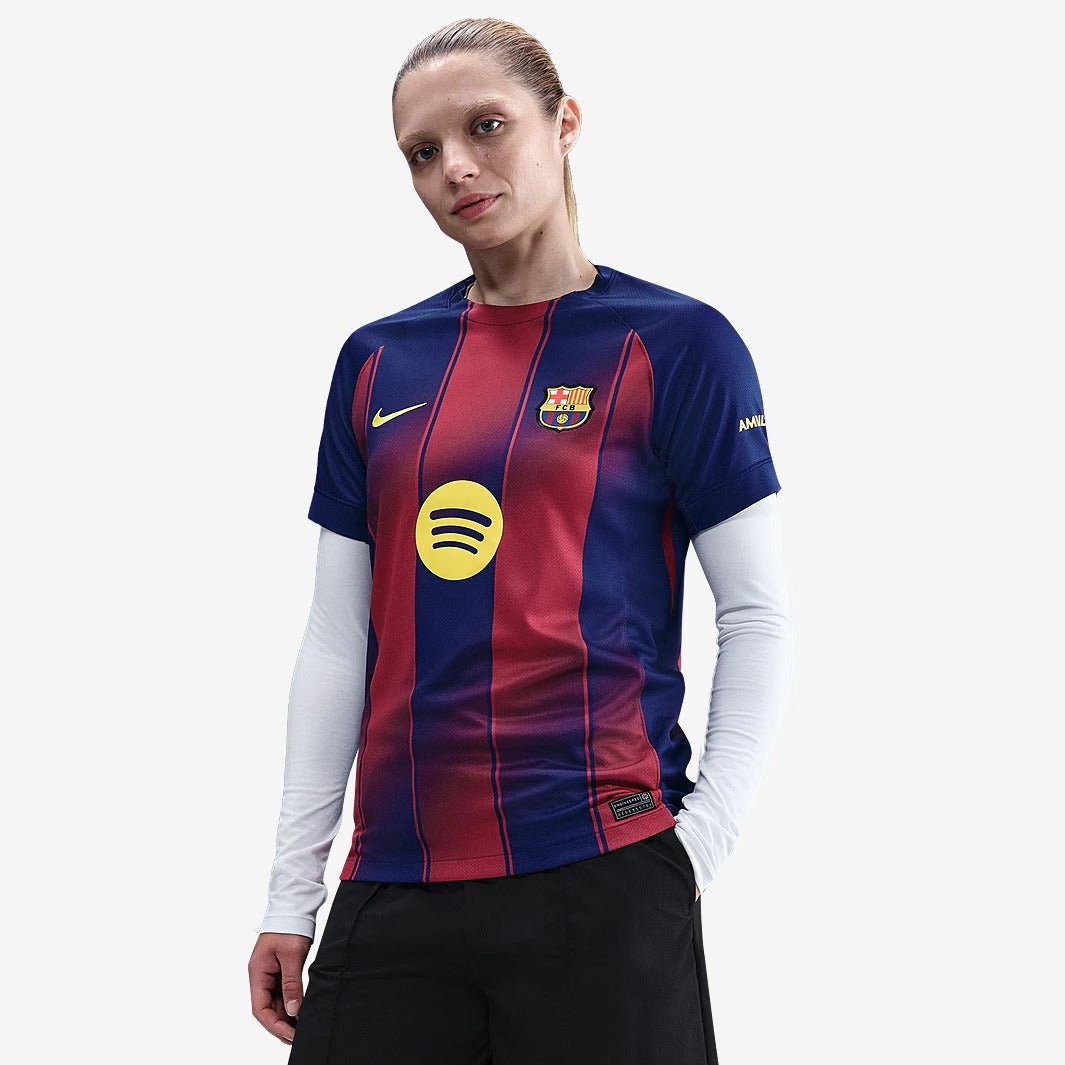 Camisa Feminina Nike Barcelona 2025/26 Torcedor - Manto Club