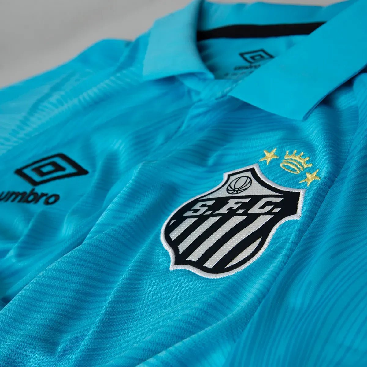 Camisa Feminina Umbro Santos 2025/26 Edição Especial - Manto Club