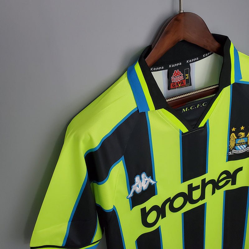 Camisa Manchester City Retrô 1998/1999 Amarela e Preta - Kappa - Manto Club
