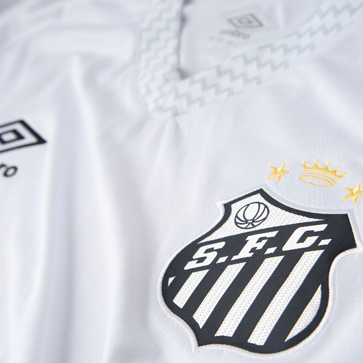 Camisa Masculina Umbro Santos Torcedor 2025/26 I - Manto Club