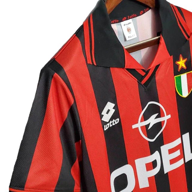 Camisa Milan Retrô 1996/1997 Vermelha e Preta - Lotto - Manto Club