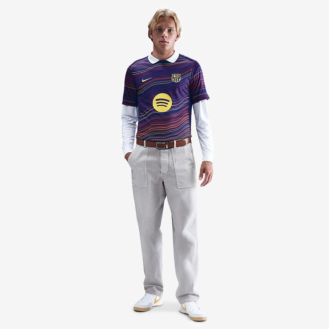 Camisa Nike Barcelona 2025/26 Pré - Jogo - Manto Club