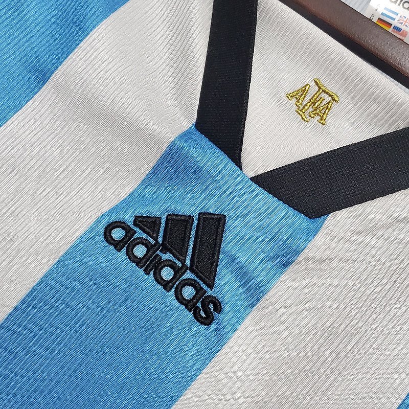 Camisa Seleção Argentina Retrô 1998 Azul e Branca - Adidas - Manto Club