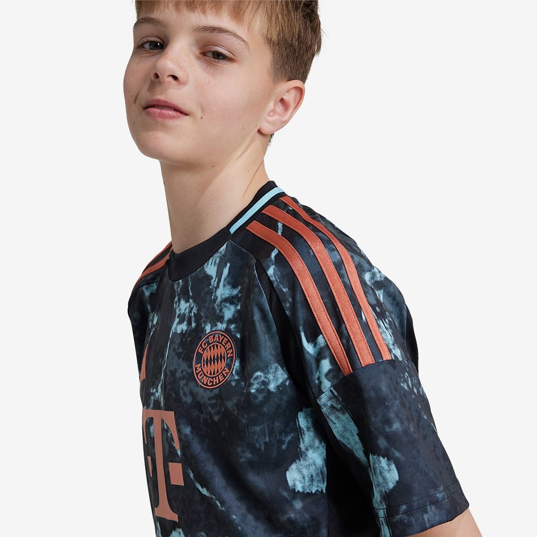 Conjunto Infantil adidas Bayern de Munique 2024/25 II Torcedor - Manto Club