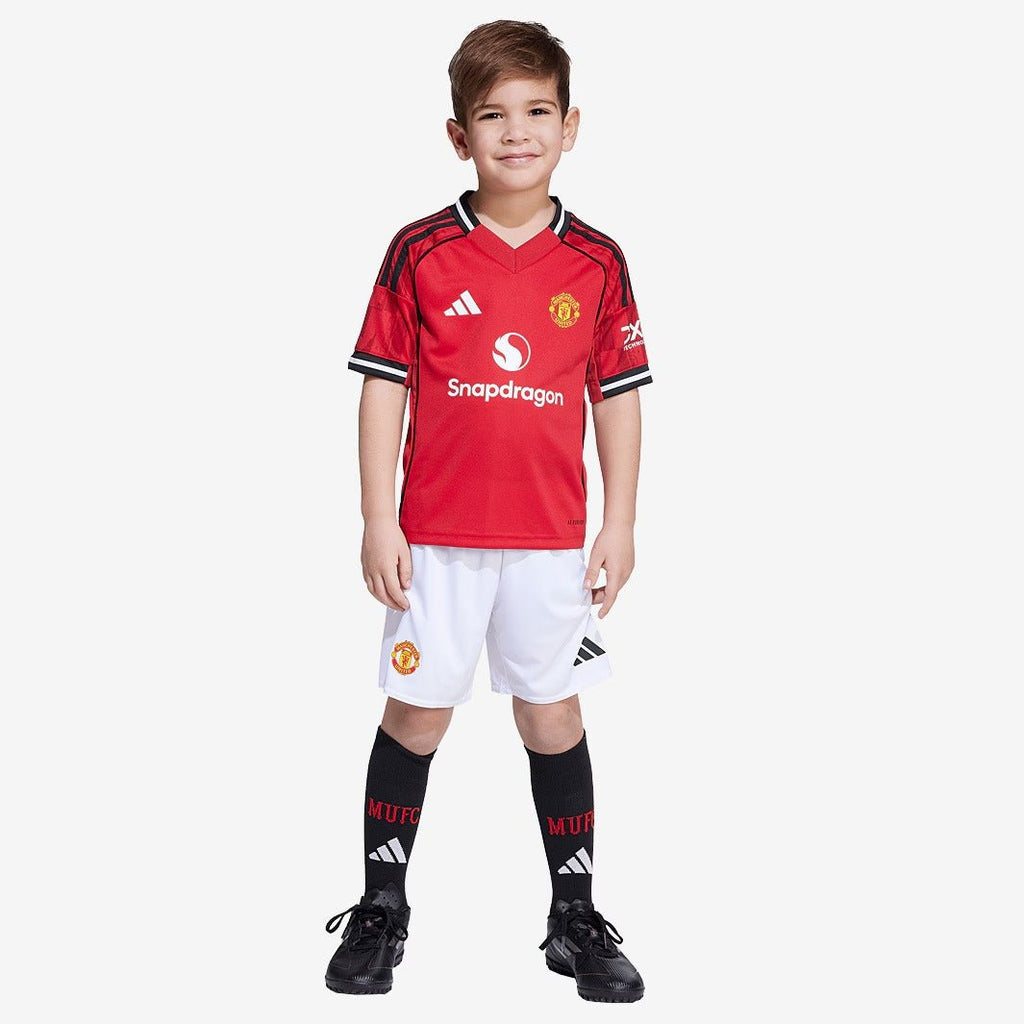 Conjunto Infantil Adidas Manchester United 2025/26 Torcedor - Manto Club
