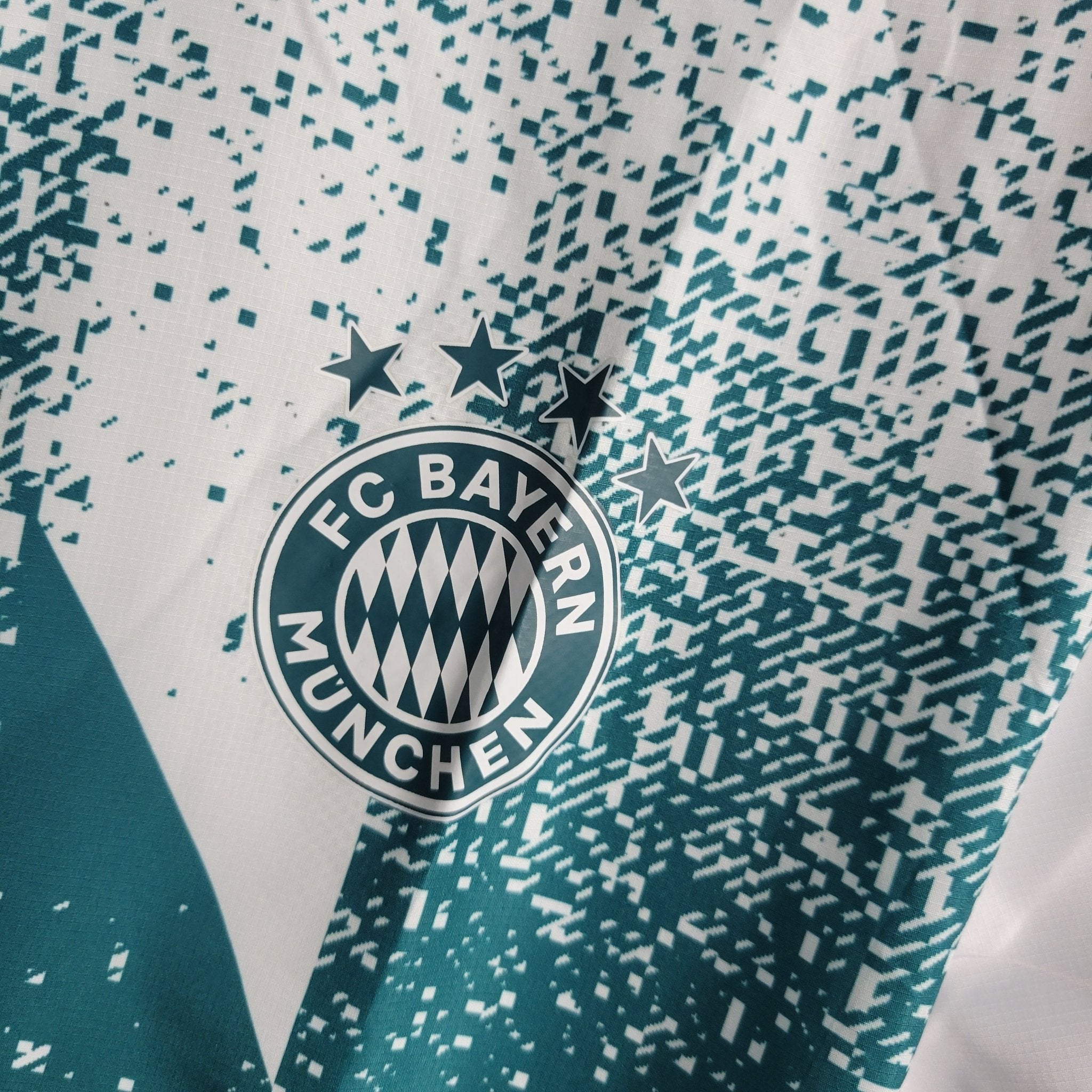 CORTA VENTO DO BAYERN MUNCHEN - Manto Club