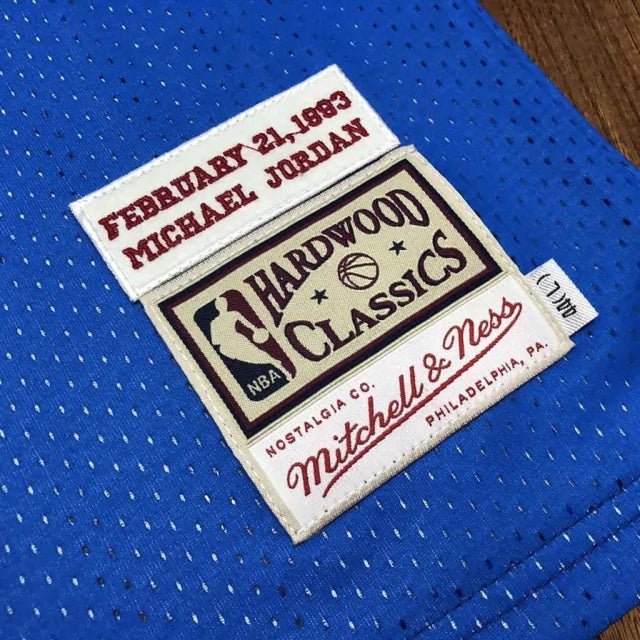 Regata NBA Chicago Bulls Retrô 1993 Mitchell & Ness Authentic Jordan 23 - Azul - Manto Club