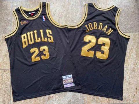 Regata NBA Chicago Bulls Retrô 1997 - 1998 Mitchell & Ness Authentic Jordan 23 - Preta - Manto Club