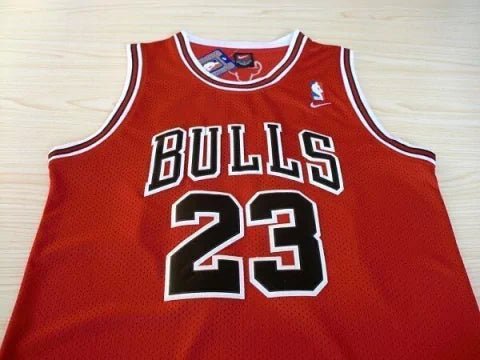Regata NBA Retrô Chicago Bulls Nike Authentic Jordan 23 - Vermelha - Manto Club